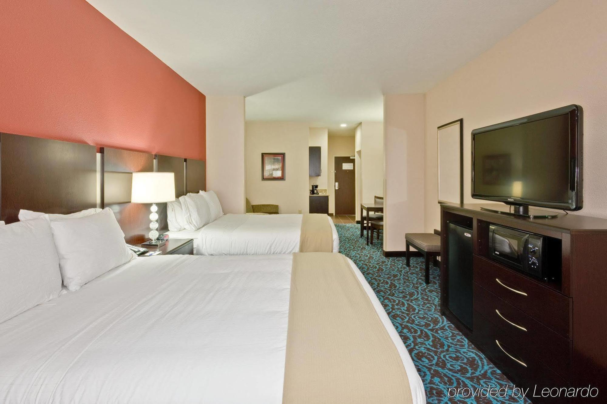 Holiday Inn Express Hotel & Suites New Philadelphia Exterior foto